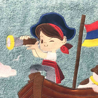 Serviette personnalisable brodée "Pirate" 140 cm x 70 cm